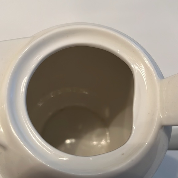 Tea pot - Picture 2 of 3